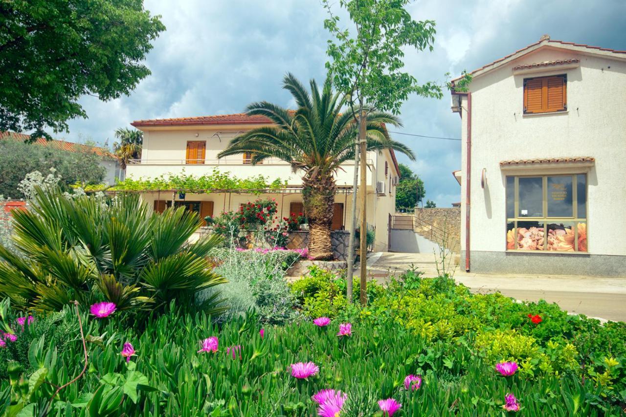 Apartments Katarina Porat มาลินสกา ภายนอก รูปภาพ